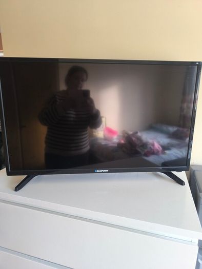 32 inch TV