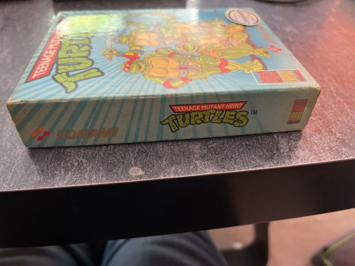 Teenage Mutant Hero Turtles C64 Commodore 64 Big Box (Konami / Image Works, 1990)