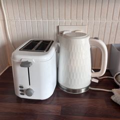 Kettle and toaster