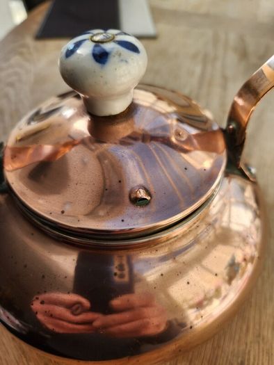 vintage copper kettle.  Polished. REDUCED