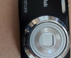 Kodak Easyshare Camera Model M522, 14 Megapixels, not powering on, may need new battery, have no charger