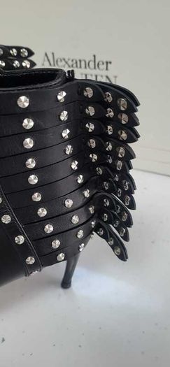 Alexander McQueen Black Studded Wing Ankle Boots Sz 40 (Fit 7UK)  - Rrp 795 (New)