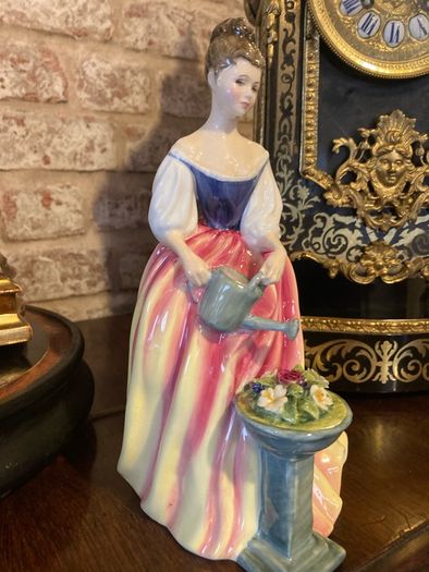Royal Doulton figurine Alexandra