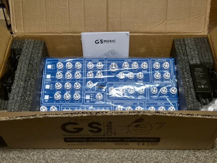 GS Music E7 Analog Poly Synth (Free Shipping)