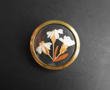 Vintage Pressed Dried Micro Flower In Brooch
