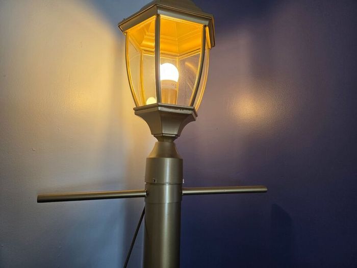 Vintage Street Lamp