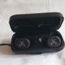 Jaybird Vista 2 - Right Earbud - Charger Case - Eargels Image 2