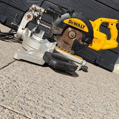 DeWalt DWS773 GB 216mm Sliding Mitre Saw 240V