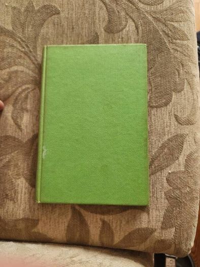 Vessel Of Clay. By Leo Trese. 1957 Hardback In Good Condition. See Photos For Same.