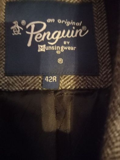 Penguin Tweed Coat, new, size large. 42R.