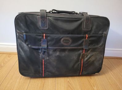 Suitcase on weels