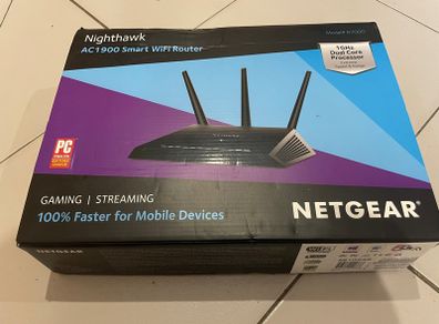 Netgear Nighthawk R7000 AC1900 WiFi router