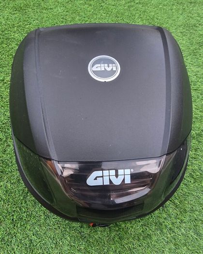 Givi top case