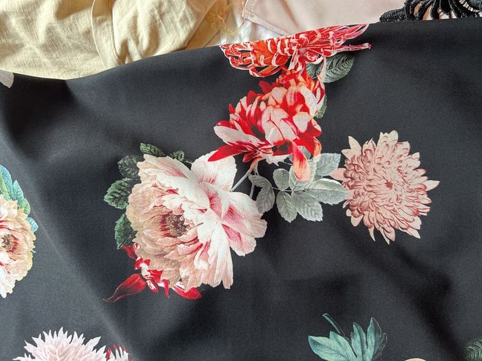 Zara pencil skirt