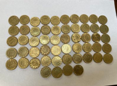 Italian 200 lire Year 1977 First year of issuance