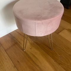 Stool pink chair