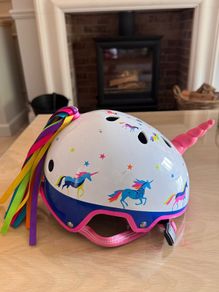 Micro unicorn helmet