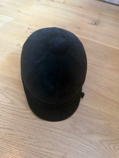 horse riding hat and back protector