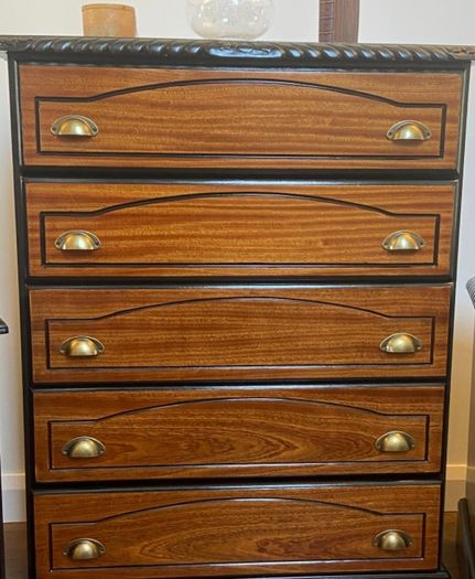 chest of drawers and 2 lockers