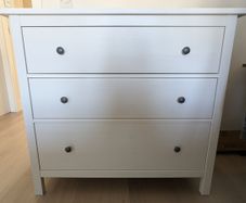 White 3-drawer chest (Ikea Hemnes)