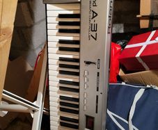 roland A 37 midi keyboard