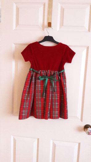 Occasional Dress for (4T) 4 - 5 years
