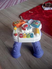 Vtech baby play and learn activity table