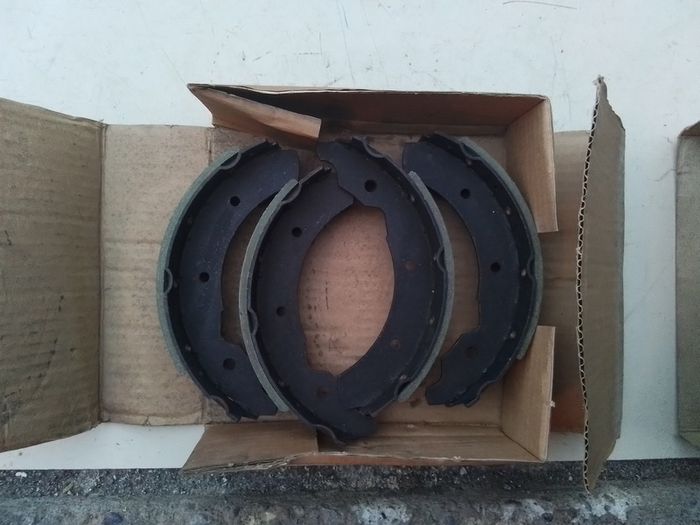Morris Marina Van Brake Shoes.