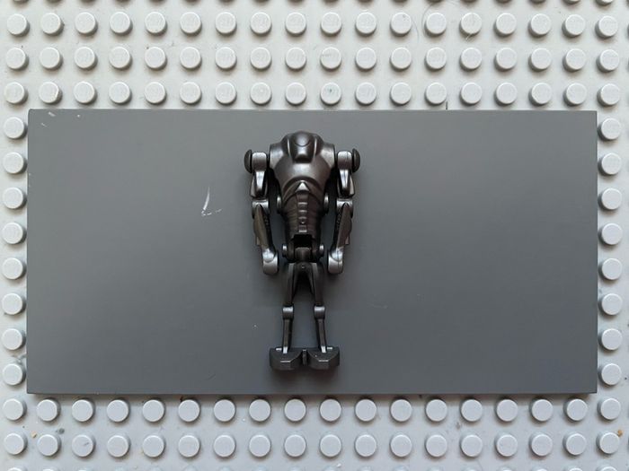 lego star wars sw0092 Super Battle Droid minifigure - Pearl Dark Gray, Wide Head