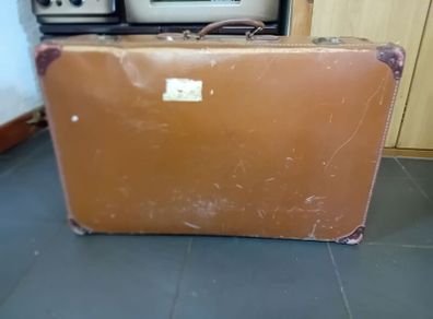 old suit case