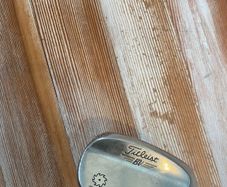 Titleist vokey 56 wedge (+1 inch)