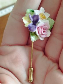 A lovely British vintage bone china brooch.