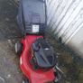 Briggs and Stratton self drive lawnmower Image 3