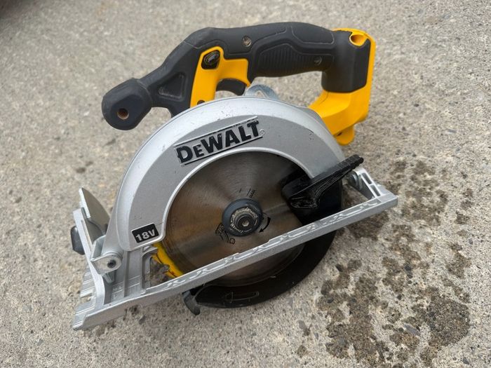DeWalt DCS391 18V XR circular saw