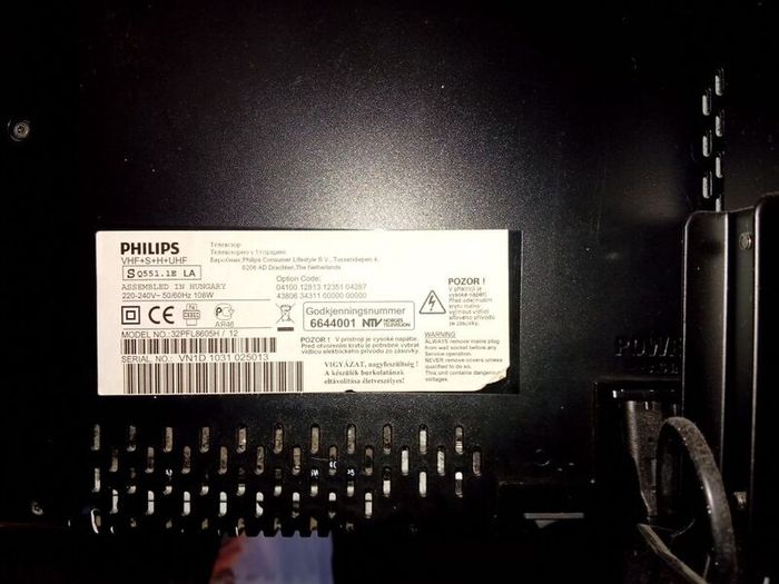 phillips 32" Ambilight (not a smart TV)