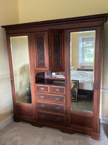 Antique Mahagony Wardrobe