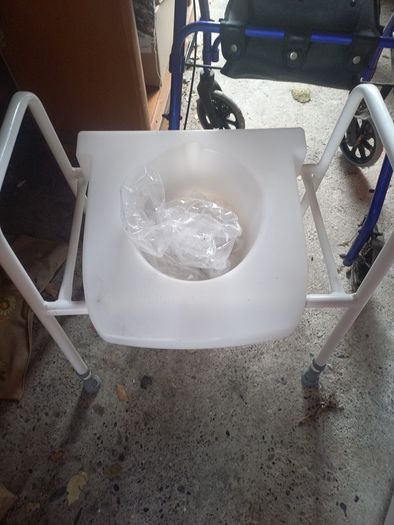 toilet aid