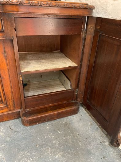 Large Victorian Walnut Mirror Back Sideboard.