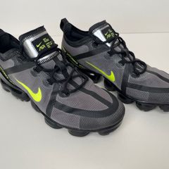 Nike Air VaporMax 2019 Black Wolf Grey Volt - EU 43/UK 8.5 - Brand New