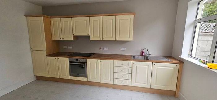 FREE Kitchen Cabinets
