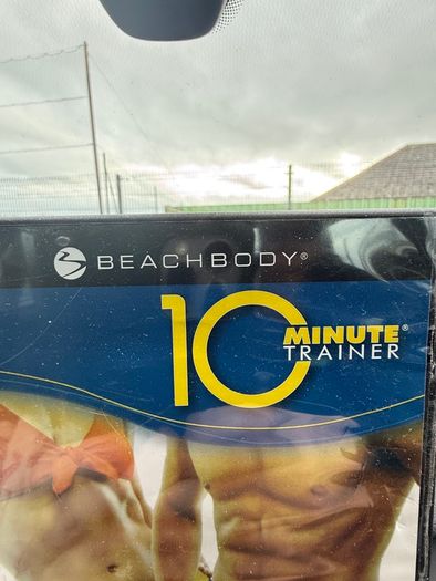 Beachbody 10 minute trainer dvd & workout calendar