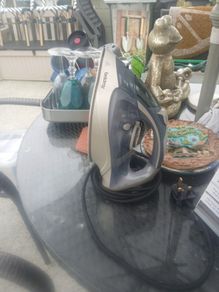 steam iron. beldray
