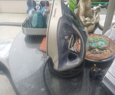 steam iron. beldray