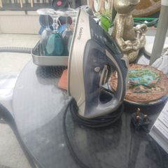 steam iron. beldray