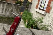 Victorinox Hunter Red Swiss Army Knife BNIB Dublin
