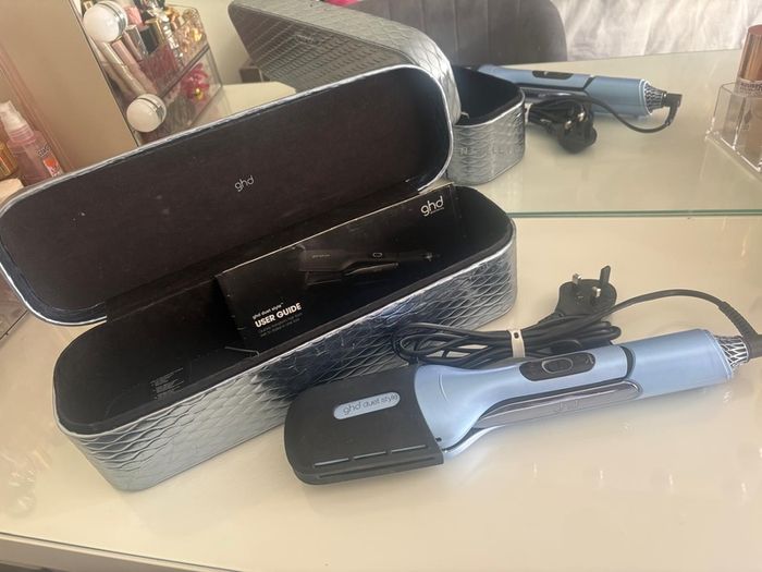 Ghd Duet Style Limited Edition Gift Set 2-in-1 Hot Air Styler in lcy Blue