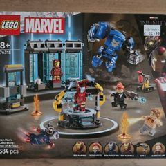 lego marvel 76315 iron man's laboratory, hall of armour