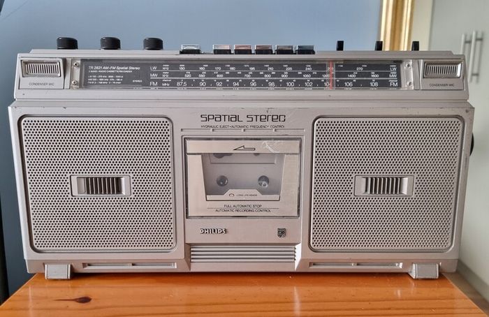 Vintage Philips Spatial Stereo Radio Cassette Player TR 2821/15, works perfect.