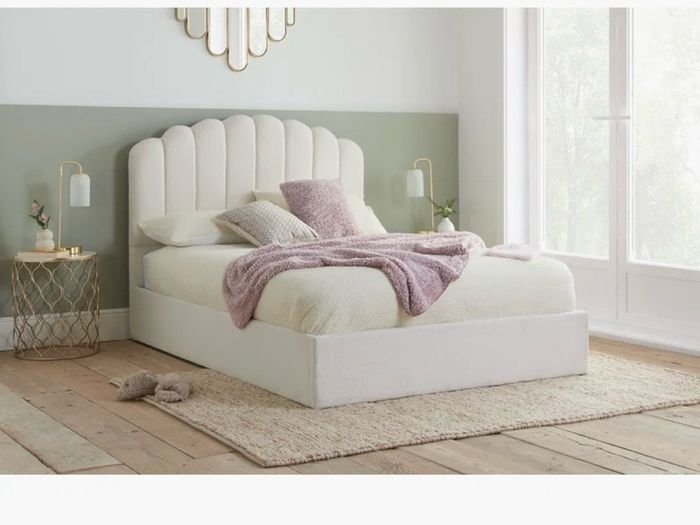 Double bed in boucle white ottoman gas lift