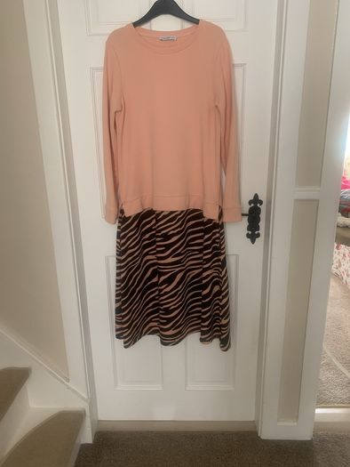 dress gallery dress size small 10/12